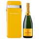 Veuve Clicquot Champagnerflasche mit gelbem isothermischem Etui, Vorderansicht