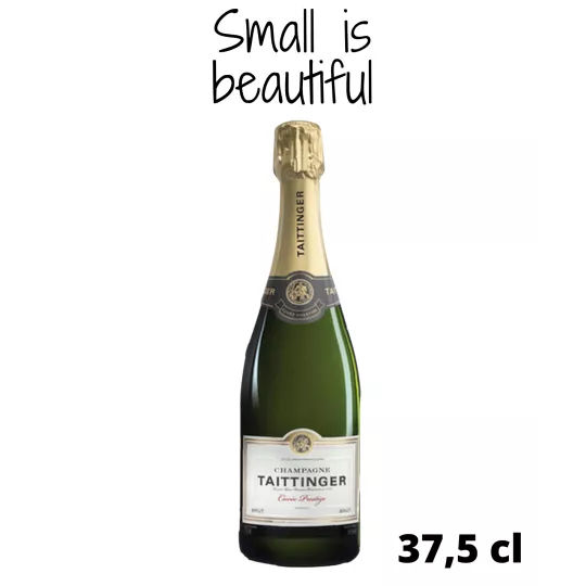 halbe Flasche Champagner Taittinger Brut Prestige auf weißem Hintergrund, von vorne gesehen