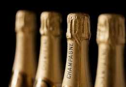 Champagner online kaufen: Alles, was Sie wissen müssen